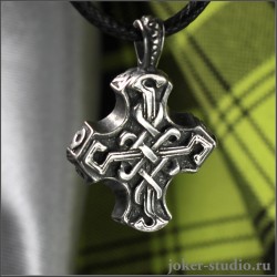 серебряный кулон крест с кельтским узором и символом Крампон