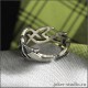 Тонкое кольцо необычной формы для девушки оригинальное украшение "Стрибог"