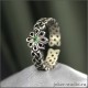 Женское кольцо с зеленым камнем фианитом и славянской звездой Алатырь