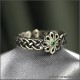 серебряные кольца женские с оберегом Алатырь