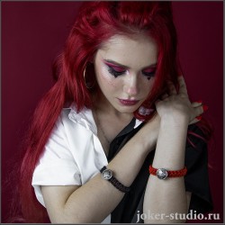 браслет женский из красного паракорда со Звездой Руси Joker-studio