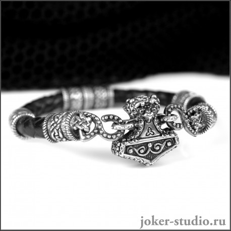 Браслет из кожаного шнура с Мьёльниром и кельтскими шармами украшение в скандинавском стиле