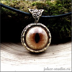 Женский кулон с глазом соболя и кельтским символом трех богинь