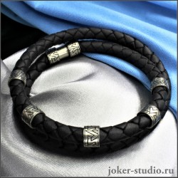 Кожаный браслет из черной кожи в два оборота и ювелирными шармами с символом бесконечности
