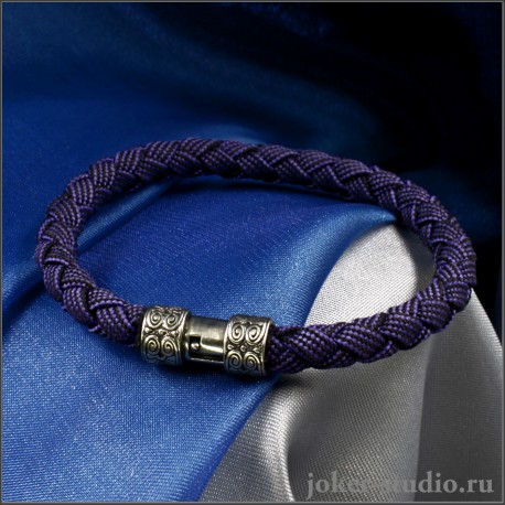 Фиолетовый браслет из паракорда с серебряным замком
