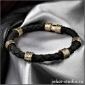 Красивый черный браслет с золотыми шармами из бронзы в стиле хай-тек