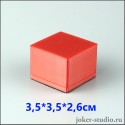 Универсальная красная коробка для подарков оптом: футляр для колец, подвесок и медалей: размер 3,5-3,5-2,6 см.