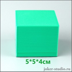 Подарочная коробка для бижутерии - идеальный аксессуар для любого случая: размер 50-50-40 мм.