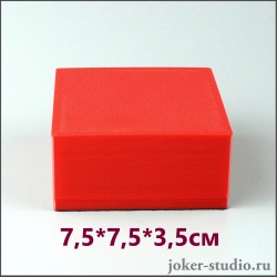 Пластиковый футляр для браслета и пряжки красная коробка для подарка и хранения: размер 75-75-35 мм.