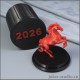 ФИГУРКА КРАСНАЯ ЛОШАДКА НОВОГОДНИЙ ПОДАРОК С СИМВОЛОМ ГОДА 2026