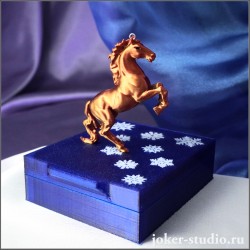 ФИОЛЕТОВО-ЗОЛОТАЯ ЛОШАДКА ДВУХЦВЕТНАЯ ЕЛОЧНАЯ ИГРУШКА НОВОГОДНИЙ ЭПАТАЖНЫЙ ДЕКОР