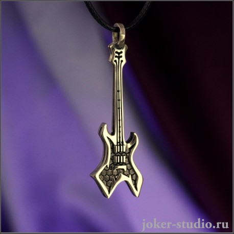 Рок Атрибутика в Действии: Подвеска Гитара Warlock – Идеальный Подарок Неформалу