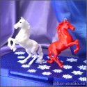 НОВОГОДНИЙ ПОДАРОЧНЫЙ НАБОР КРАСНАЯ и БЕЛАЯ ЛОШАДКА ЕЛОЧНАЯ ИГРУШКА С СИМВОЛОМ ГОДА 2026