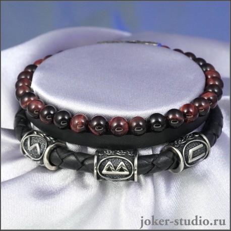КОЖАНЫЙ БРАСЛЕТ РУЧНОЙ РАБОТЫ С РУНИЧЕСКИМИ ЮВЕЛИРНЫМИ ШАРМАМИ и БУСАМИ из НАТУРАЛЬНОГО КАМНЯ