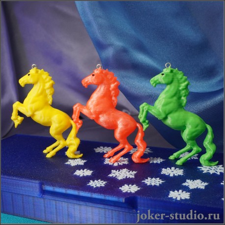 ПОДАРОЧНЫЙ НАБОР ЖЕЛТАЯ ОРАНЖЕВАЯ И ЗЕЛЕНАЯ ЛОШАДКА ФИГУРКИ ДЛЯ ЯРКОГО ПРАЗДНИКА