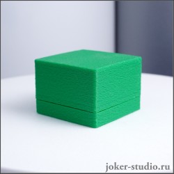 Подарочная зеленая коробка 35х35х25 мм для украшений зеленая пластиковая (Опт / Розничная продажа)