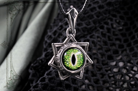 Подарок от звезд магов с зеленым глазом дракона для женщин, у которых все есть