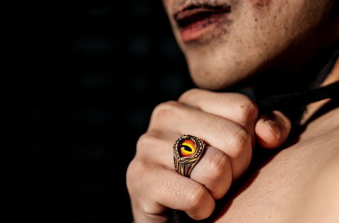 мужское кольцо Глаз Дракона - огненный глаз