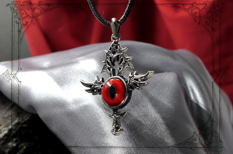 Символ Анкх в серебре с глазом дракона