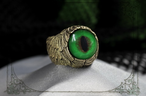 Кольцо талисман с зеленым глазом кота Мейн-куна