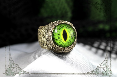 кольцо золотое с глазом нильского крокодила