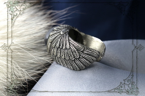 кольцо с крыльями ангела и глазом пантеры JOKER-STUDIO