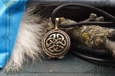 Кельтский кулон из золотой бронзы подарок любимой