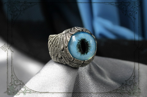 кольцо необычной формы с глазом сиамского кота