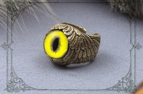 бронзовое кольцо с глазом фоссы