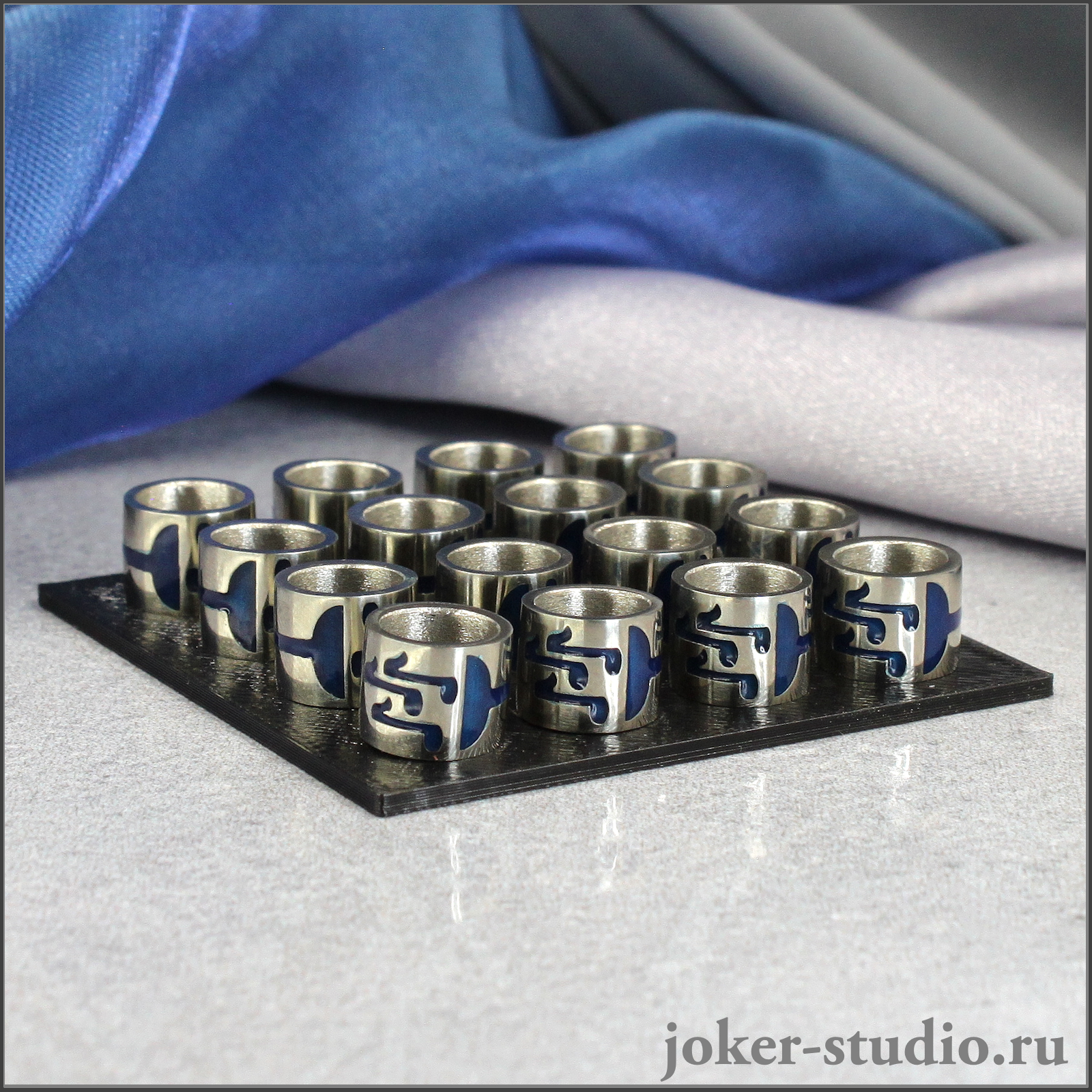 шармы на заказ из металла с логотипом