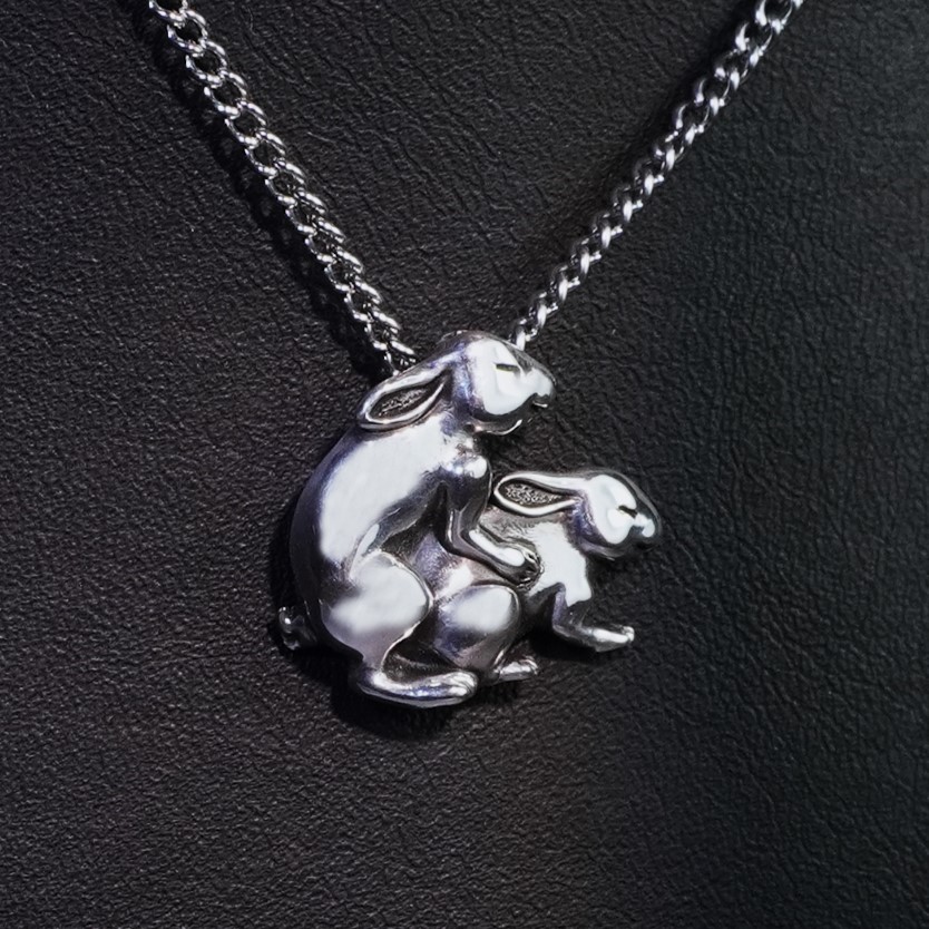 Минималистичное украшение из металла на заказ в Joker-Studio