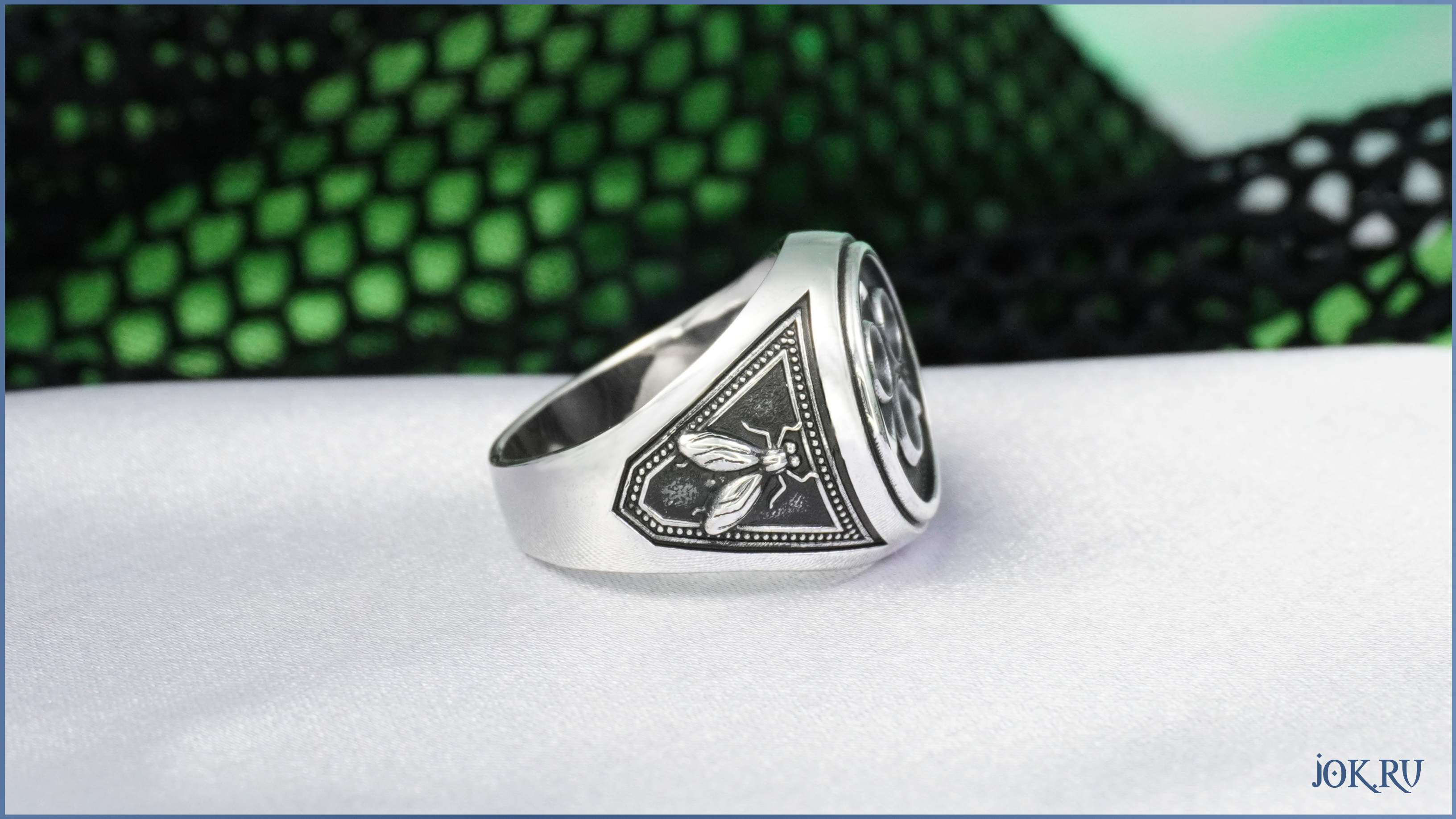 Эксклюзивное кольцо с символом Нургла, Бога Чумы, для поклонников Warhammer 40,000