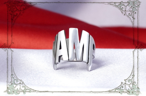 Стильное кольцо «Вамп» (Vamp) с вампирской тематикой — идеальный подарок для любителей готической культуры. Ювелирное украшение ручной работы, магазин Joker‑Studio.