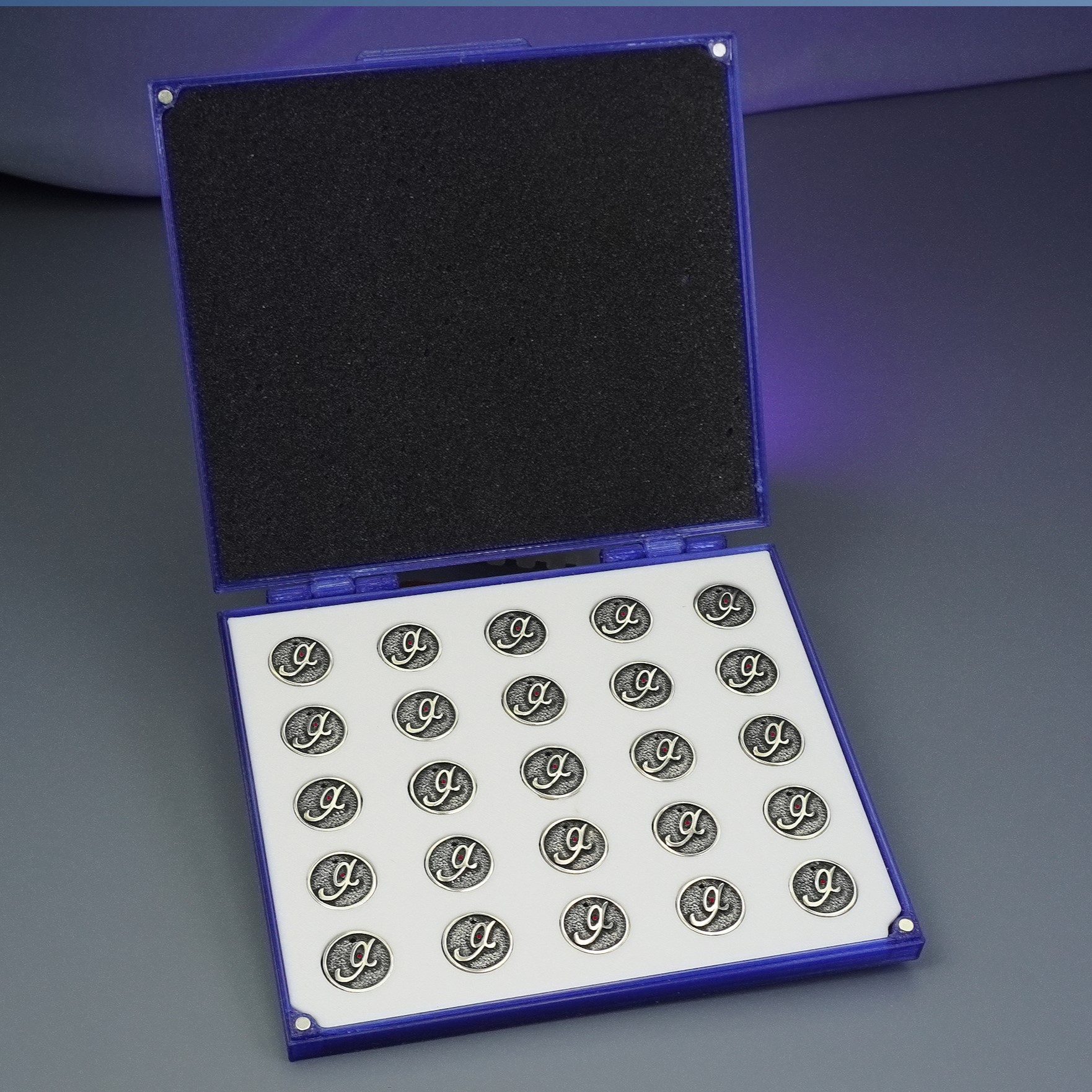 подвески и кулоны на заказ корпоративные украшения с логотипом в Joker-Studio