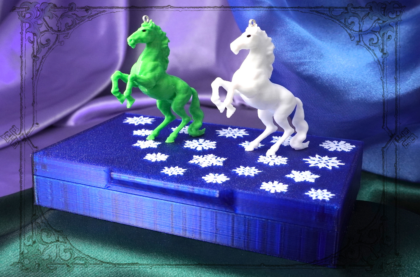 Елочные игрушки лошадки оптом | Новогодние подарки от Joker-Studio