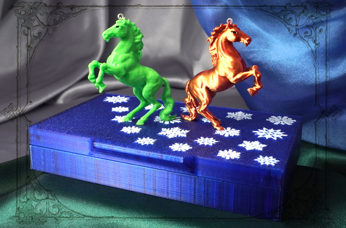 Корпоративные ёлочные игрушки 2026 с логотипом — сувениры