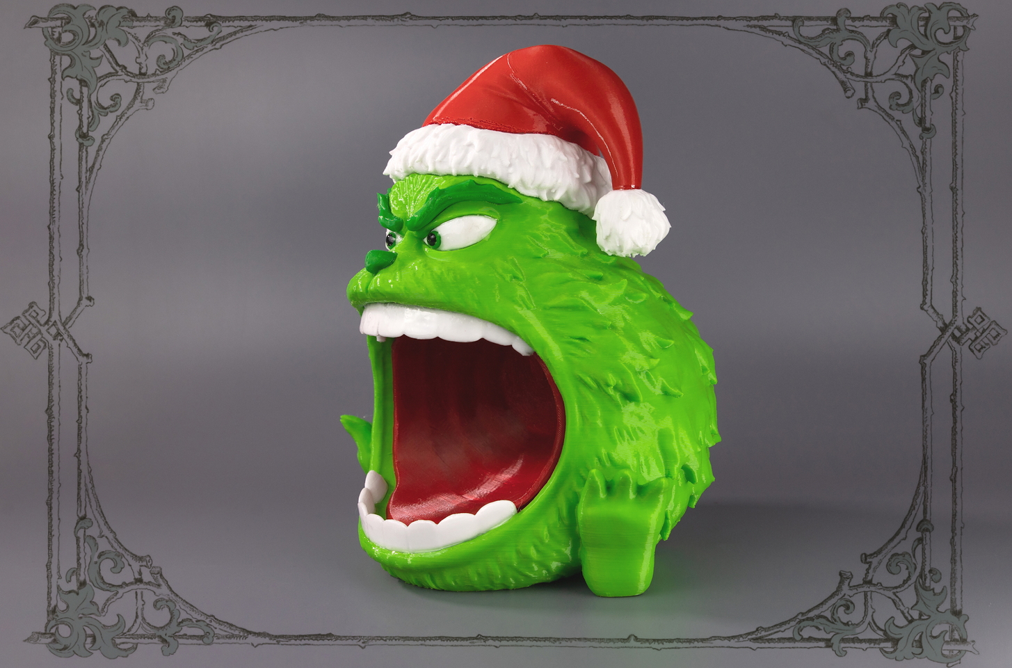 Оригинальная фигурка Гринч от российского производителя Joker-Studio – отличный выбор для подарка маме, бабушке или другу.