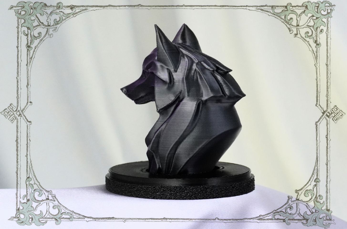 Талисман ночи: готическая статуэтка лисы и её магическая сила в Joker-Studio