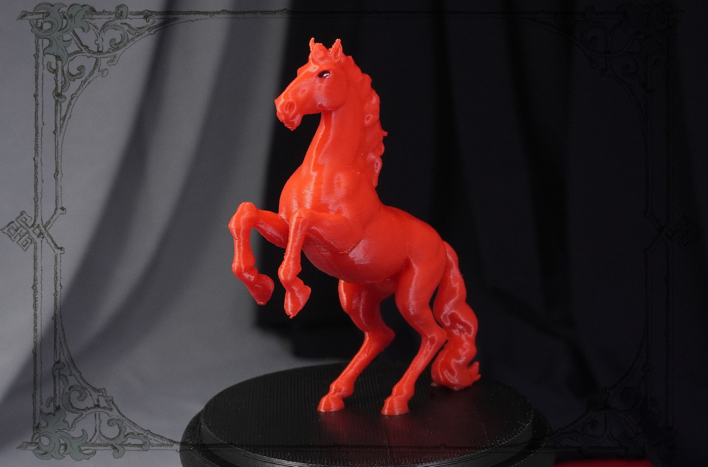 Фигурка Красная Лошадь – Уникальный Сувенир от Joker-Studio
