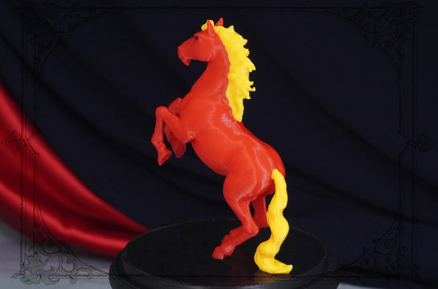 Декоративная Фигурка Лошадь – Яркий Акцент для Интерьера