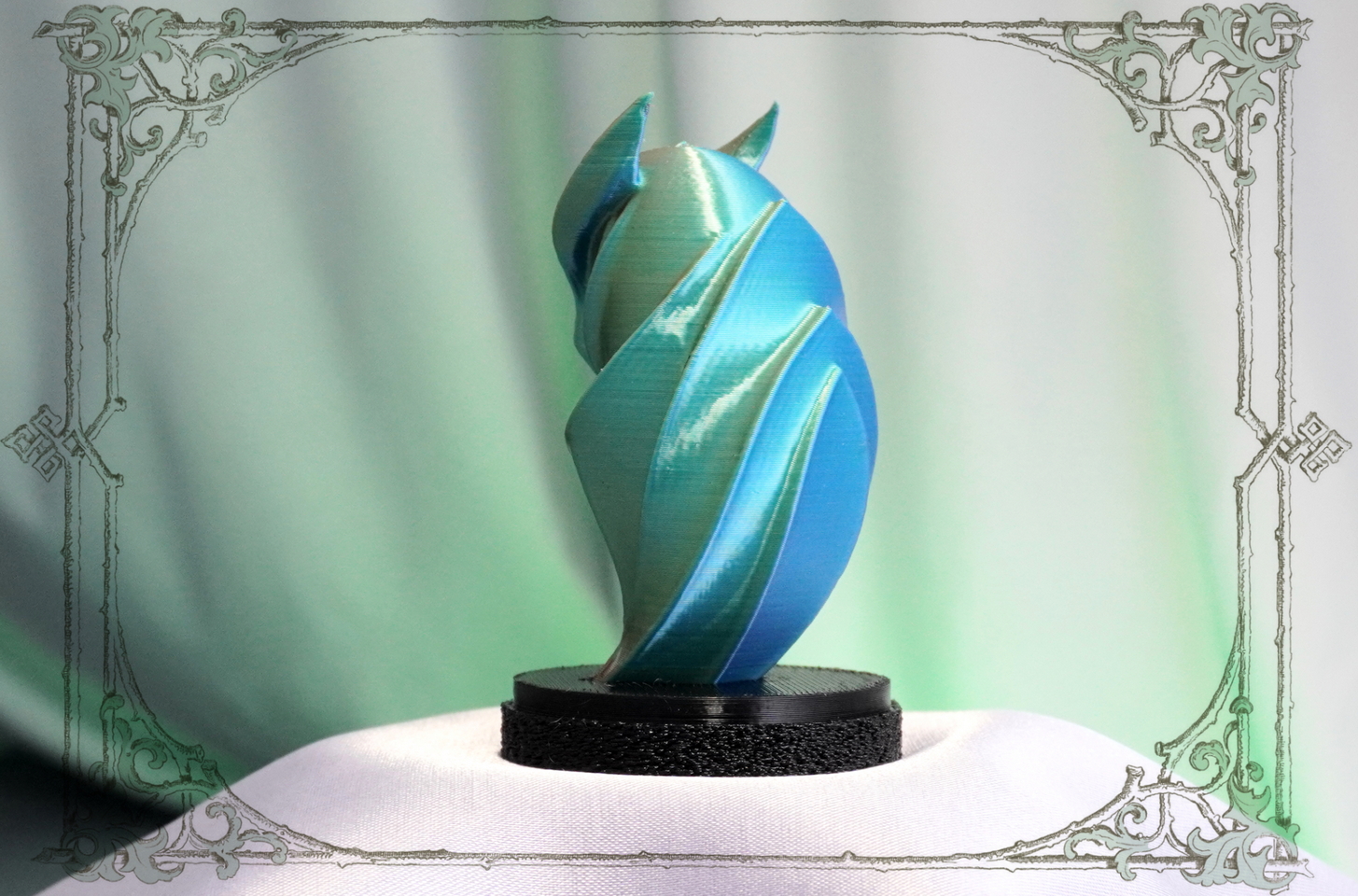 Абстрактная фигурка совы – современный и необычный дизайн, подходящий для любителей искусства и оригинальных сувениров