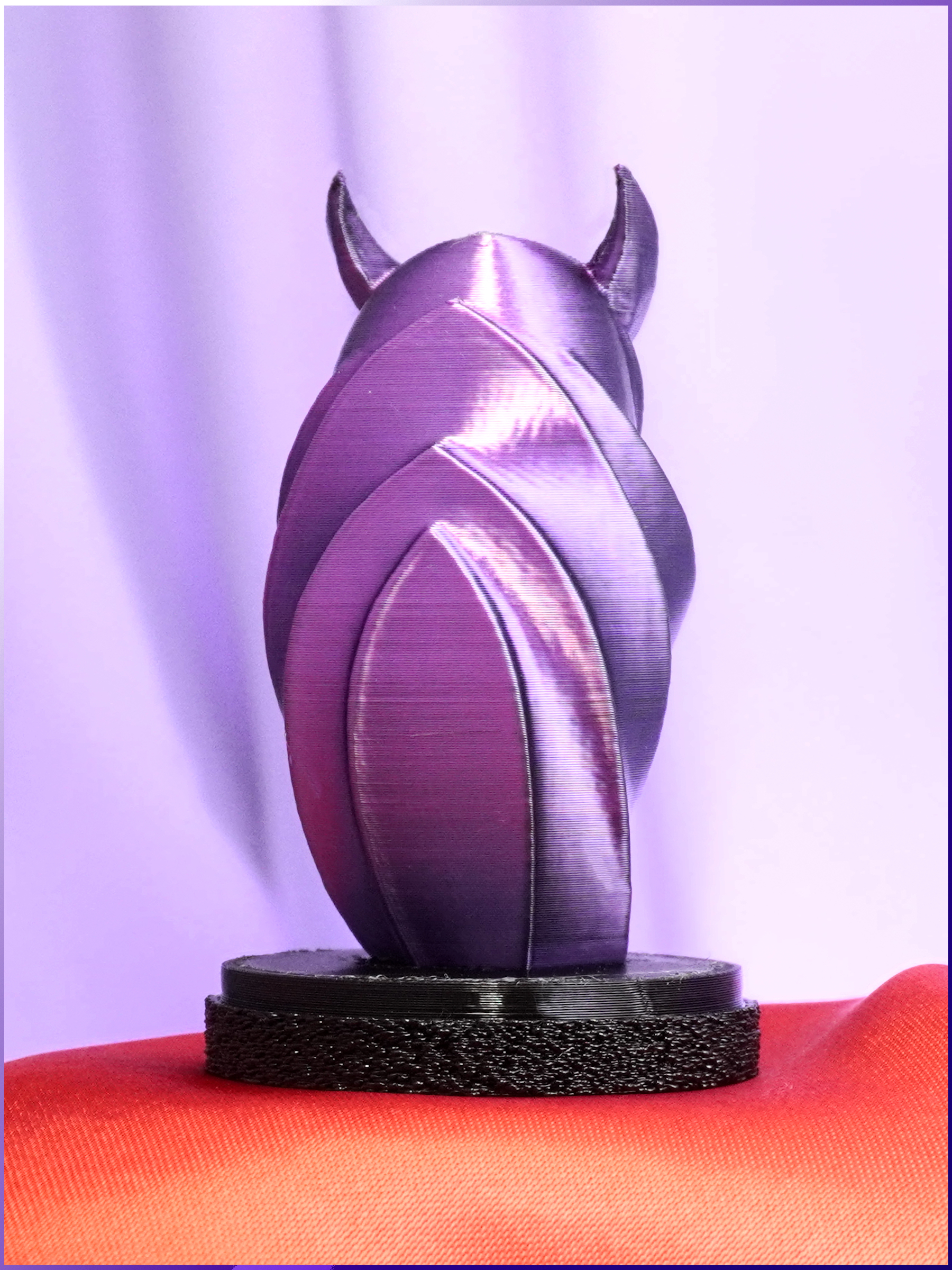 2. Статуэтка совы с эффектом хамелеона — уникальный подарок для любителей мистики