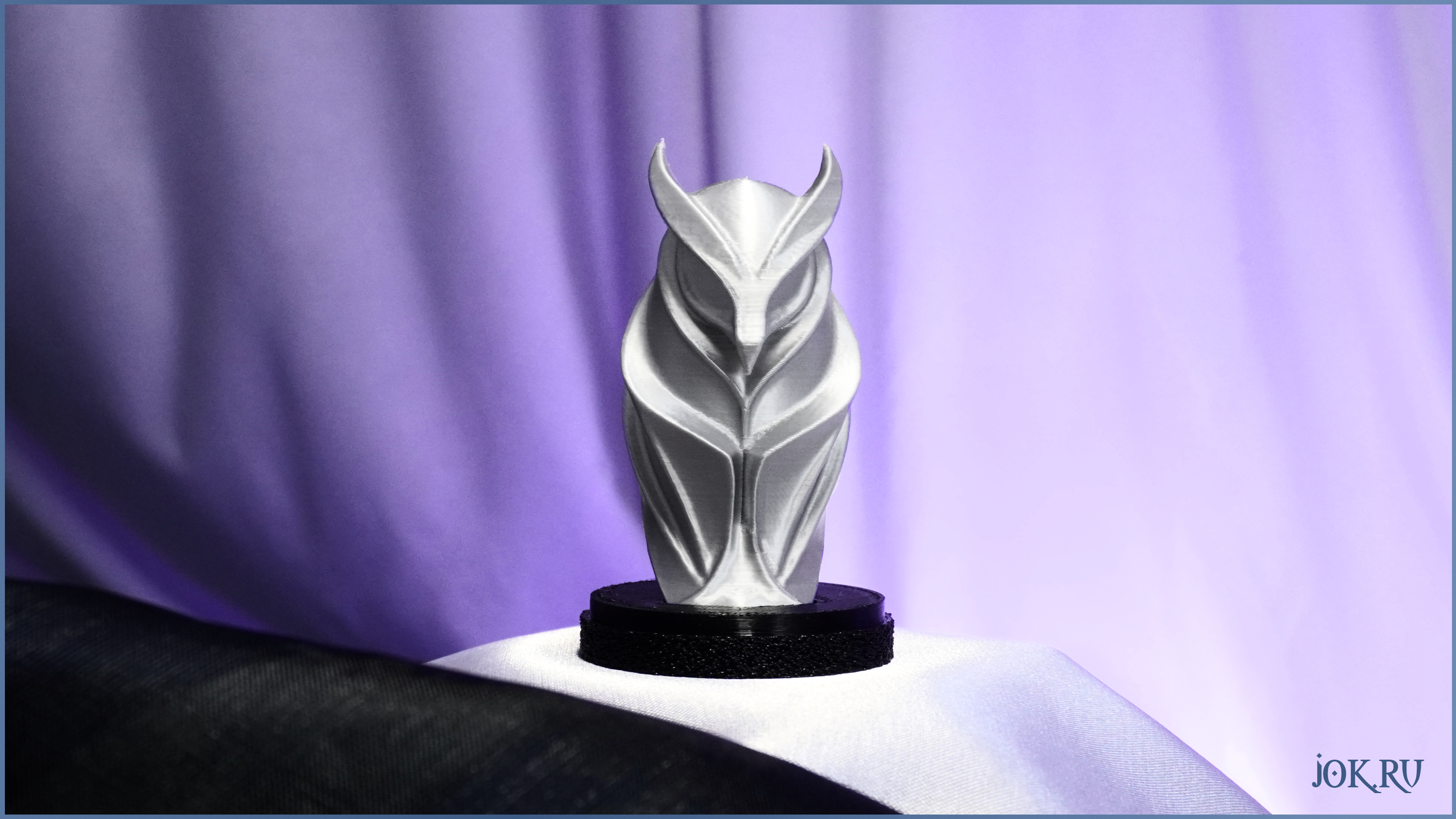 Фигурка совы с блеском металлика — элегантный элемент декора от Joker-Studio.