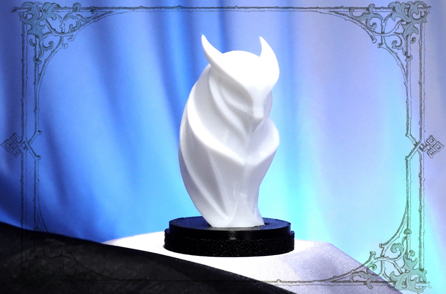 Белая сова статуэтка – символ гармонии и умиротворения для домашнего декора.