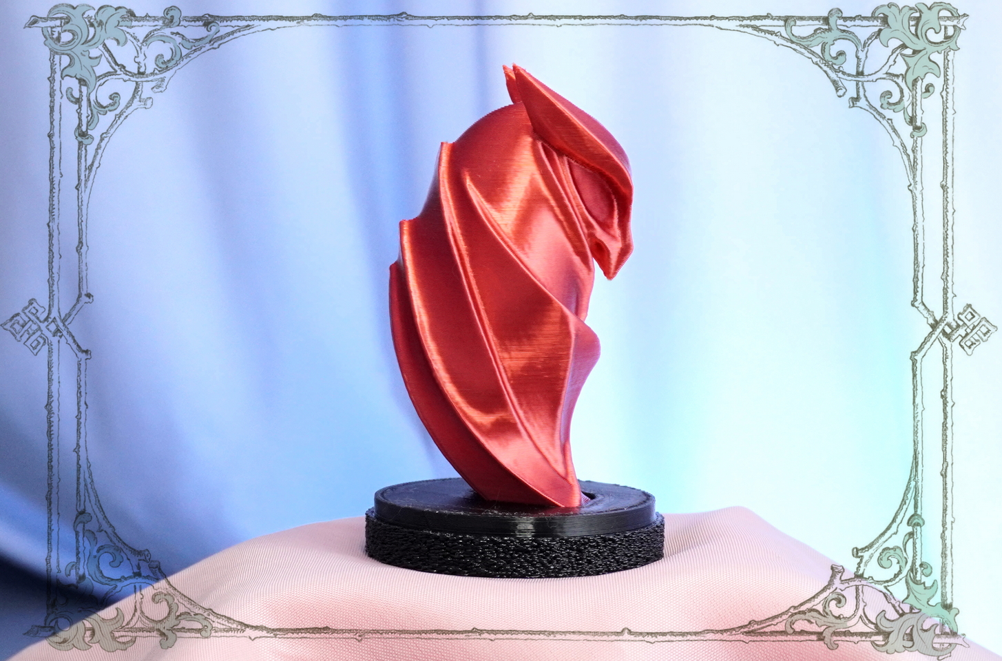 Женский талисман в виде красной совы - фигурка из Joker-Studio, привлекающая удачу и успех в делах.