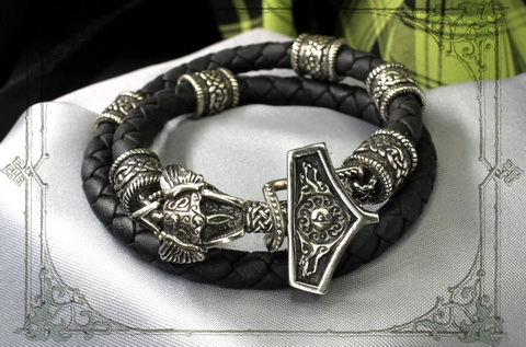 Молот Тора "Вальгалла" кожаный браслет мужской с кельтскими шармами