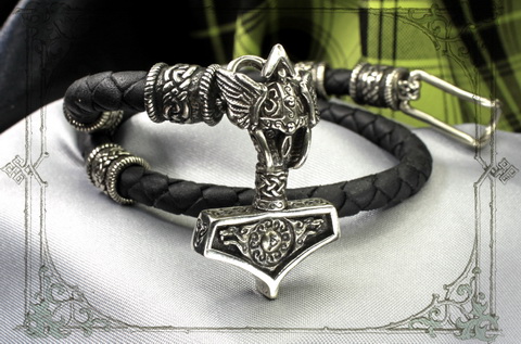 Кожаный плетеный браслет мужской с Молотом Тора и кельтскими бусинами