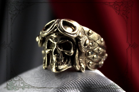 перстень с черепом из бронзы