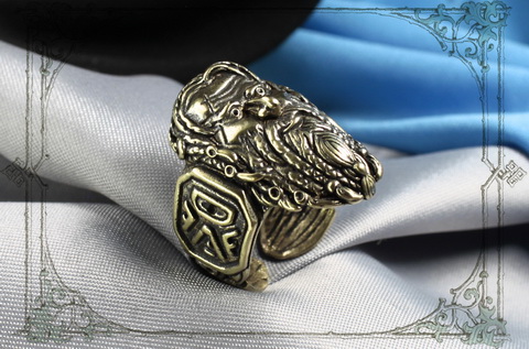 мужское кольцо с рунами