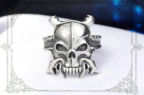 Перстень Sons of Malice из аргентана с символикой Сынов Злобы Warhammer 40,000